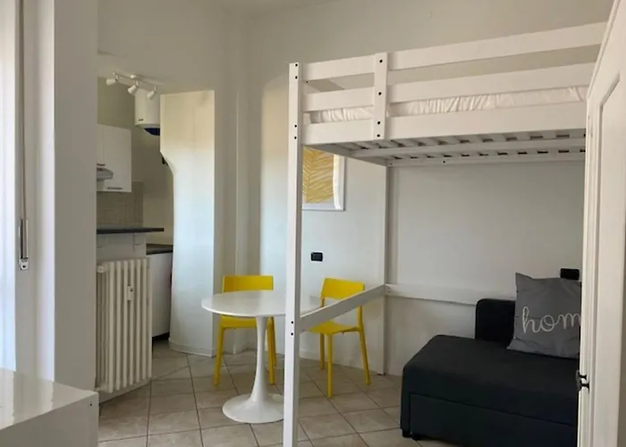 Milan Cozy Apartment Gambara - Sansiro